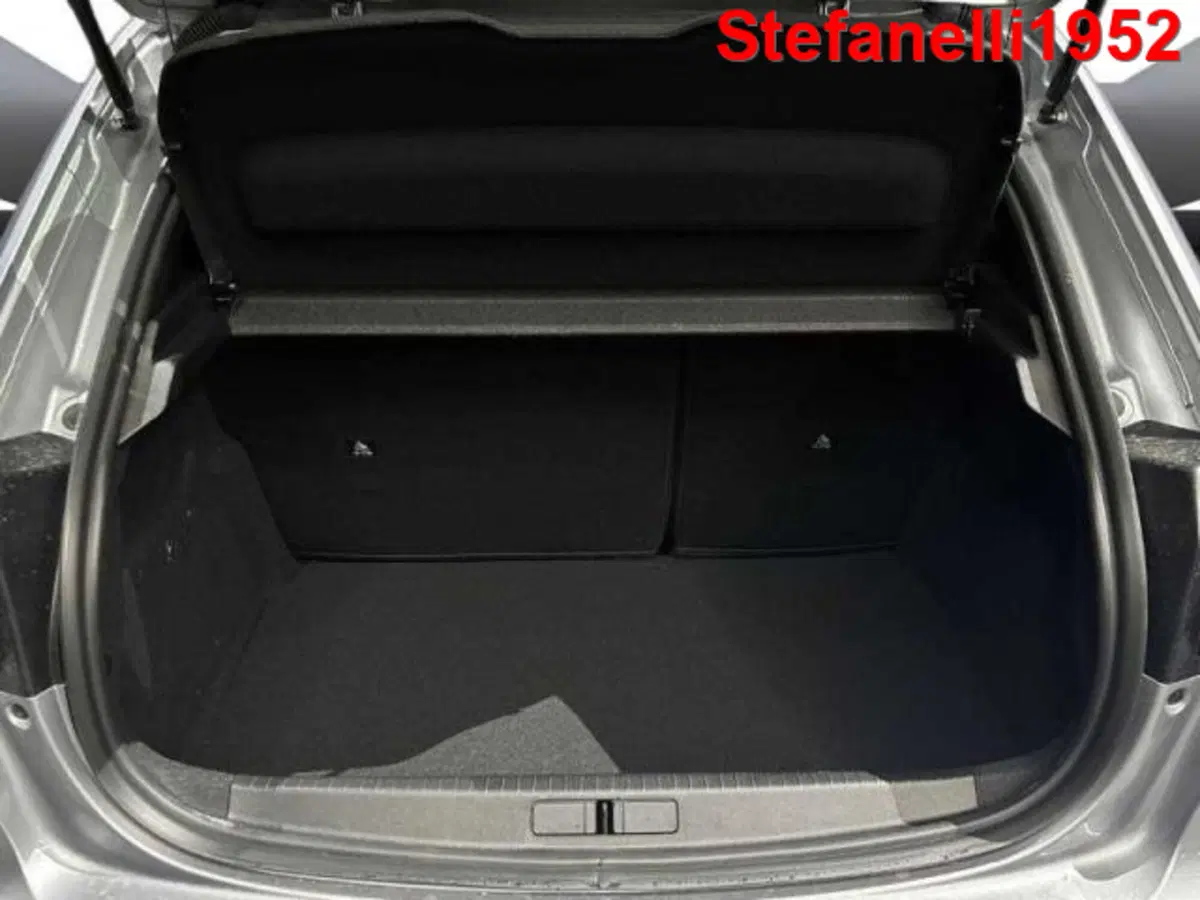 Peugeot 208 nuova a Bologna (7)