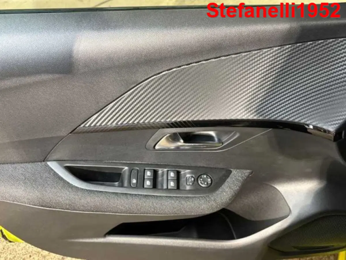 Peugeot 208 nuova a Bologna (10)