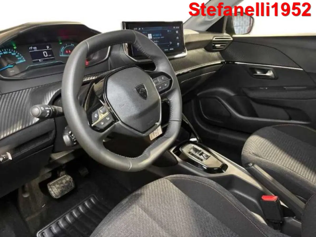 Peugeot 208 nuova a Bologna (11)