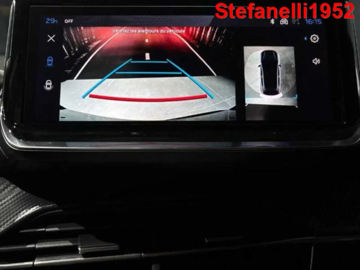Peugeot 208 nuova a Bologna (12)