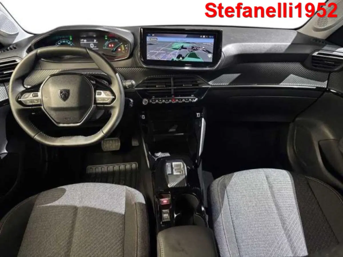 Peugeot 208 nuova a Bologna (13)