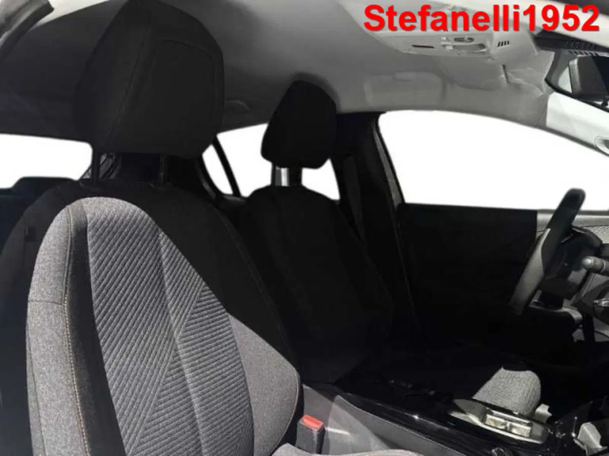 Peugeot 208 nuova a Bologna (16)