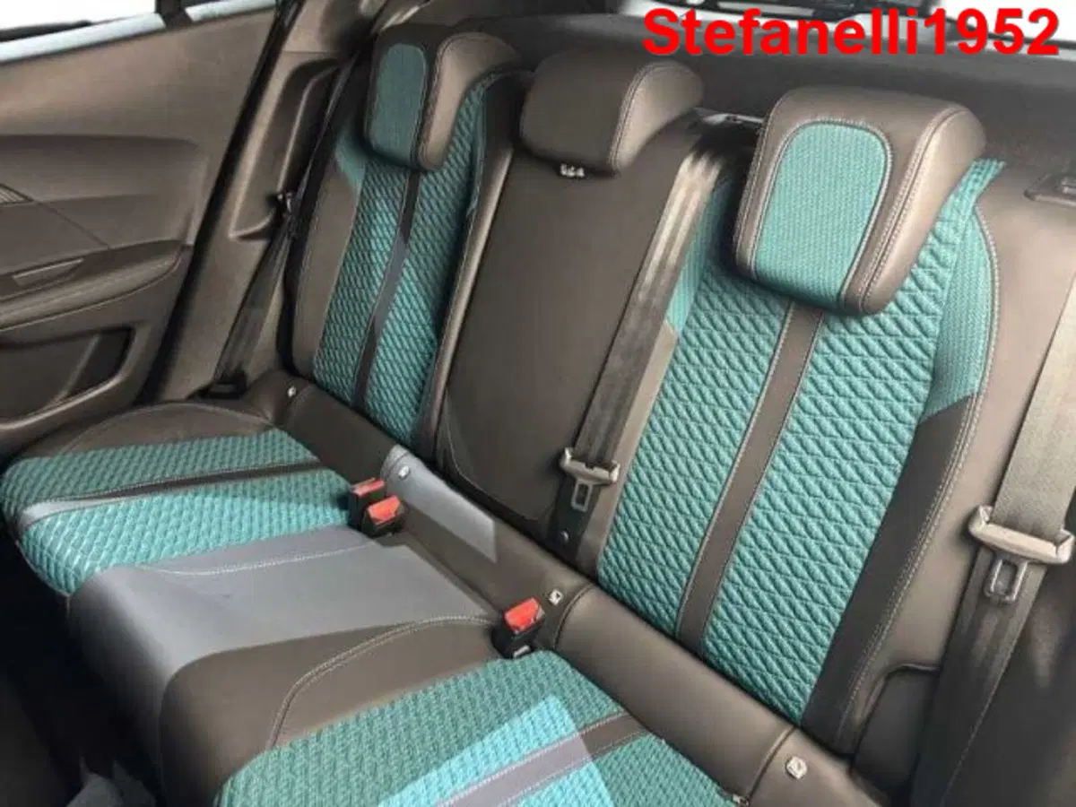Peugeot 2008 nuova a Bologna (9)