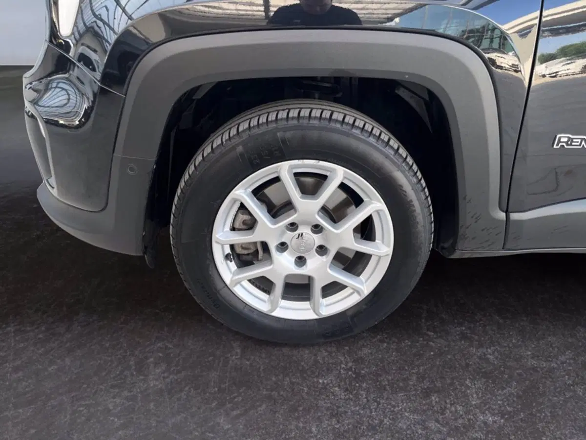 Jeep Renegade usata a Milano (9)