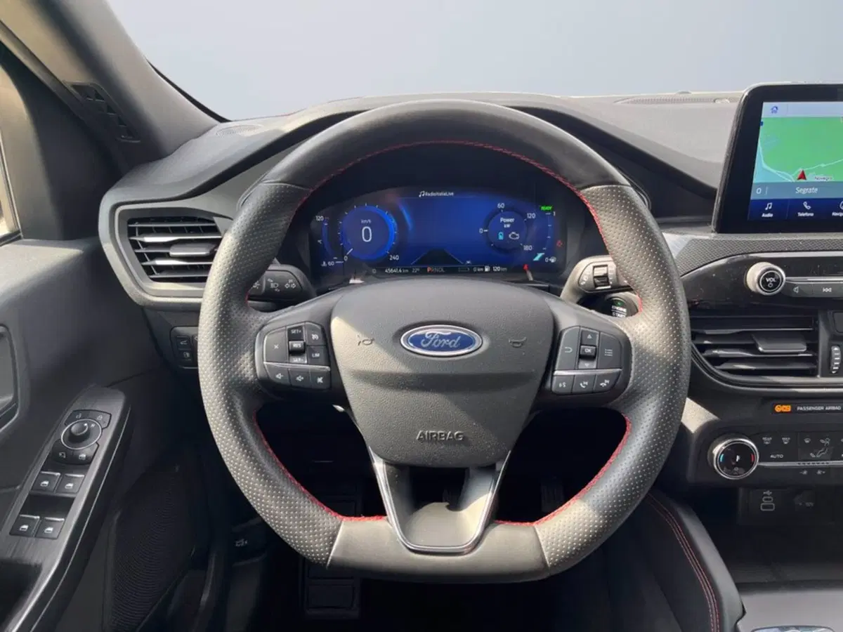 Ford Kuga usata a Milano (13)