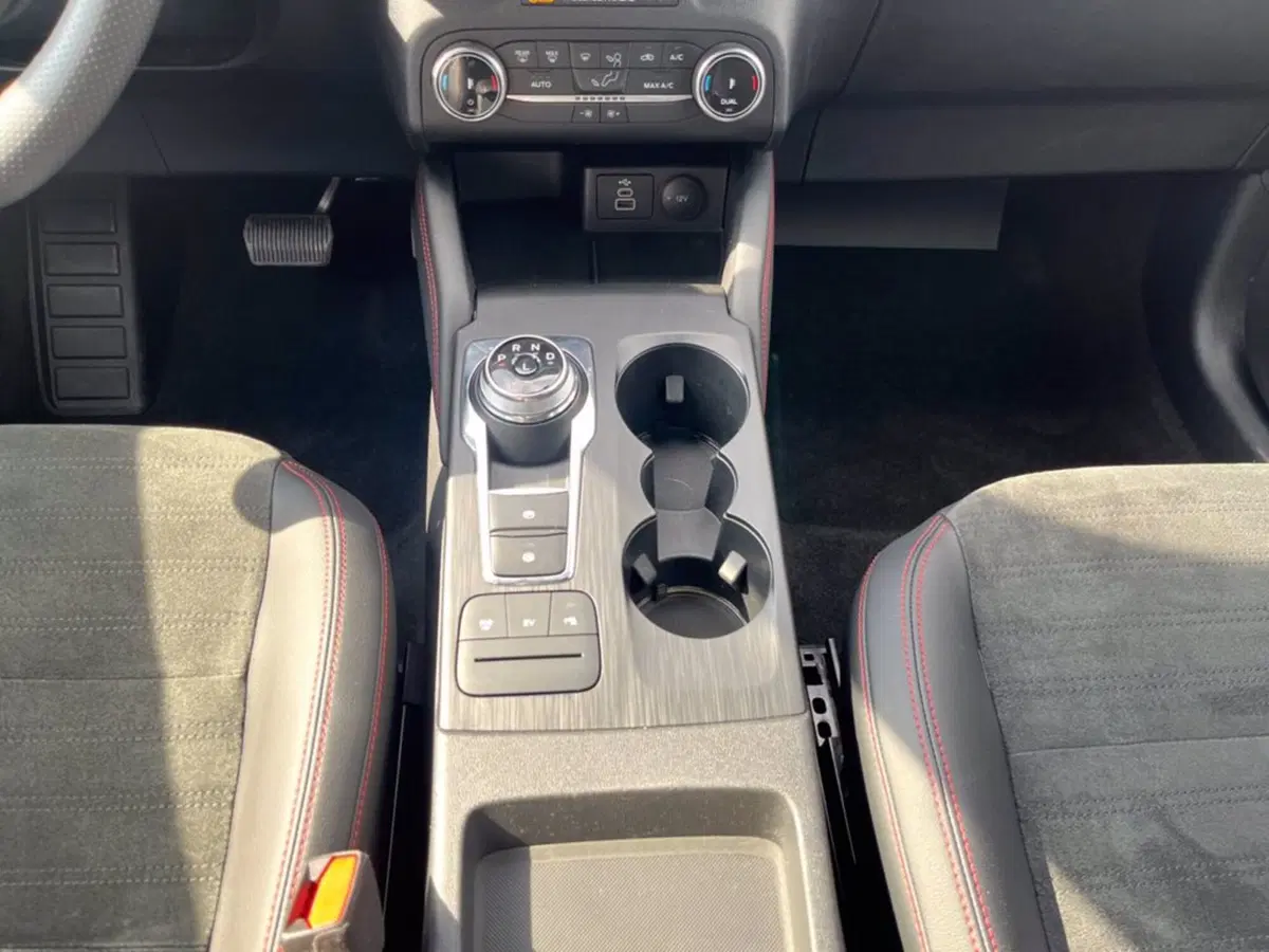 Ford Kuga usata a Milano (16)