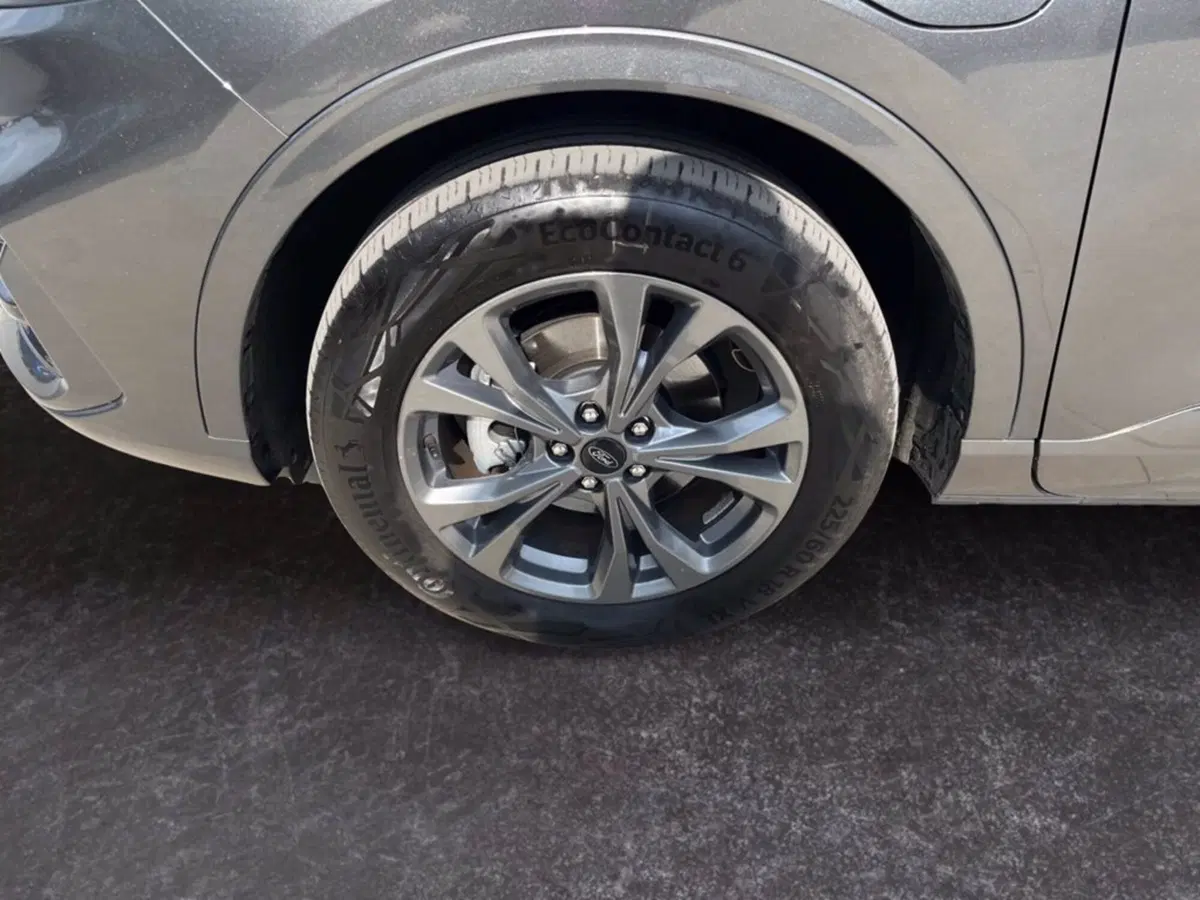 Ford Kuga usata a Milano (9)