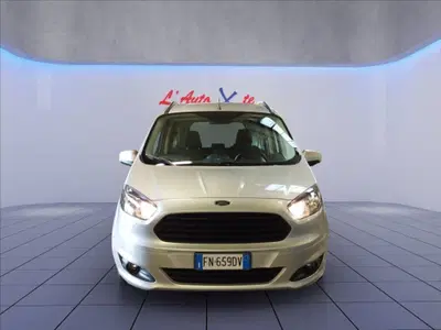 Ford Tourneo Courier 1.5 TDCI 95 CV Plus del 2018 usata a Trezzano sul Naviglio