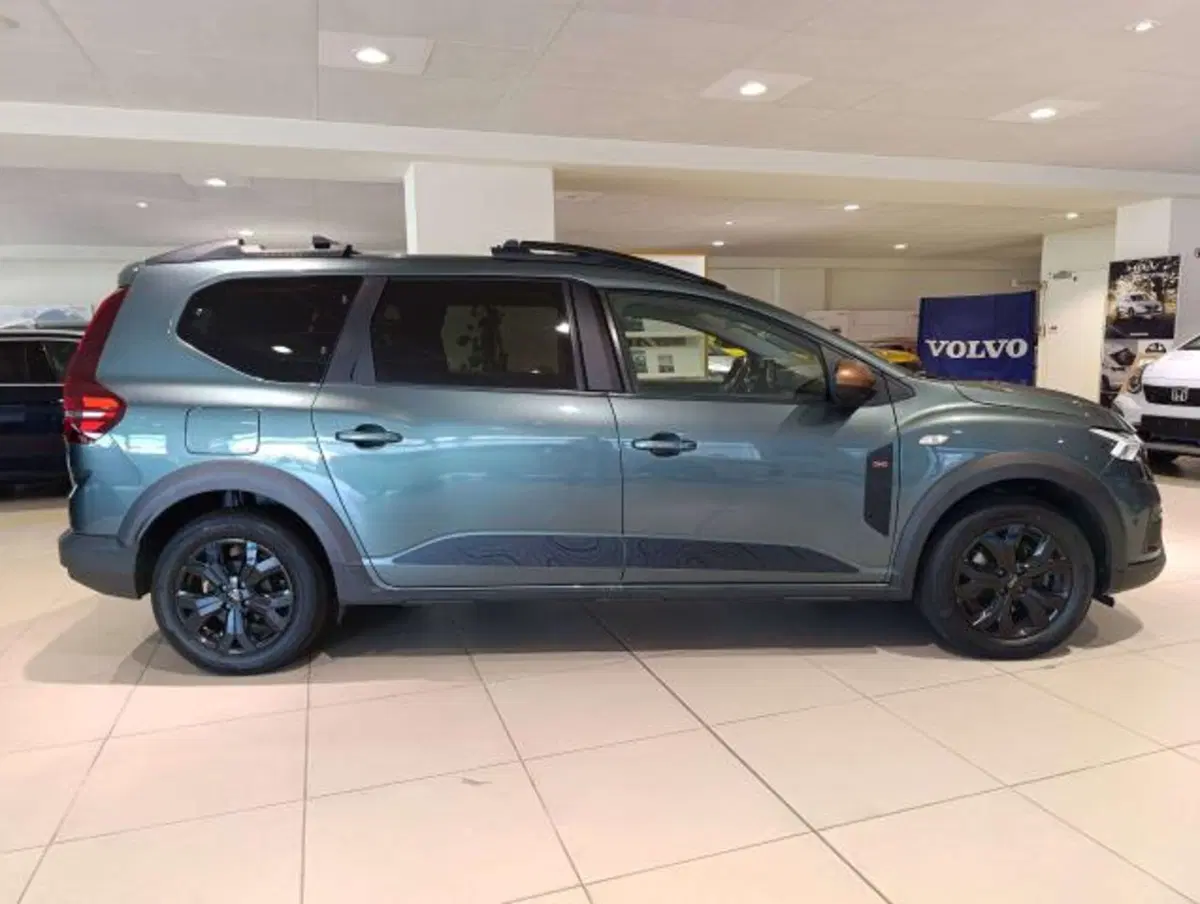 Dacia Jogger usata a Savona (6)
