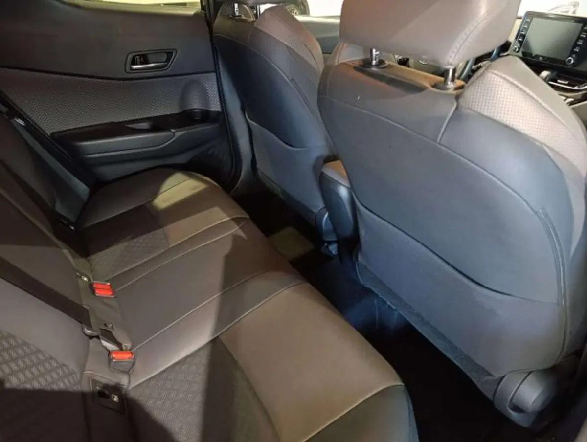 Toyota Toyota C-HR usata a Savona (15)