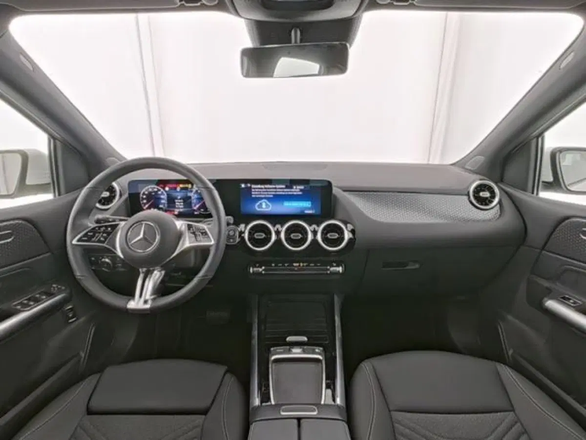 Mercedes-Benz Classe B usata a Milano (6)