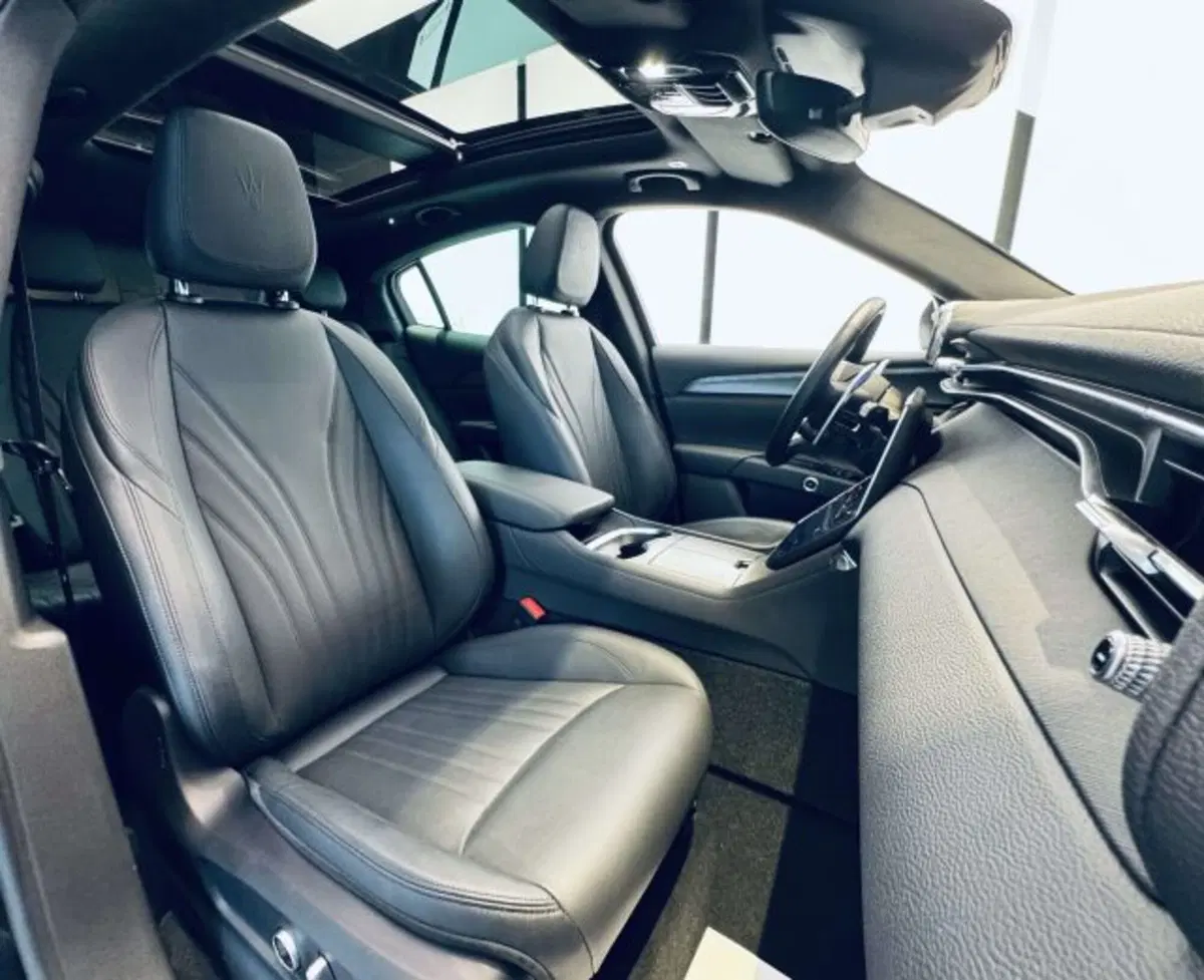 Maserati Grecale usata a Torino (15)