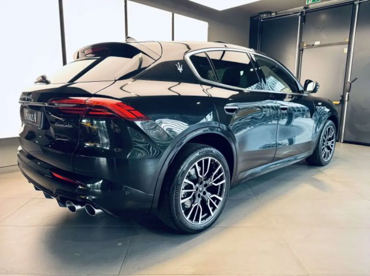 Maserati Grecale usata a Torino (8)