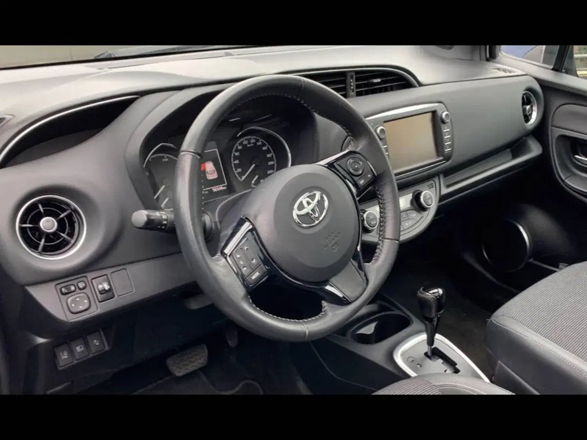 Toyota Yaris usata a Torino (9)