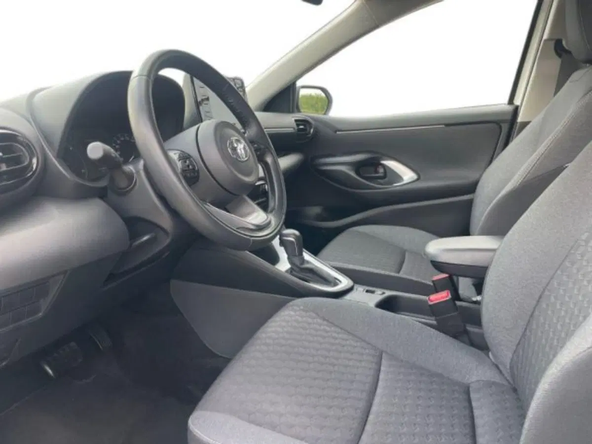 Toyota Yaris usata a Vercelli (7)