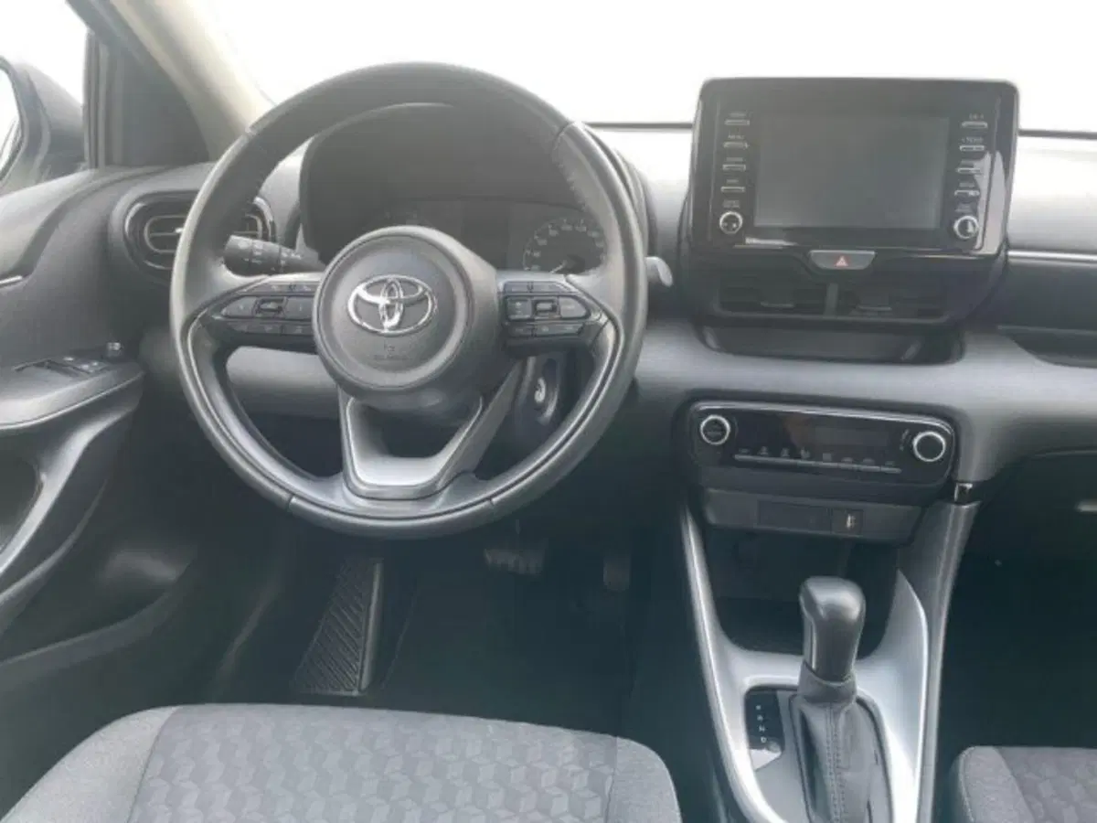 Toyota Yaris usata a Vercelli (8)