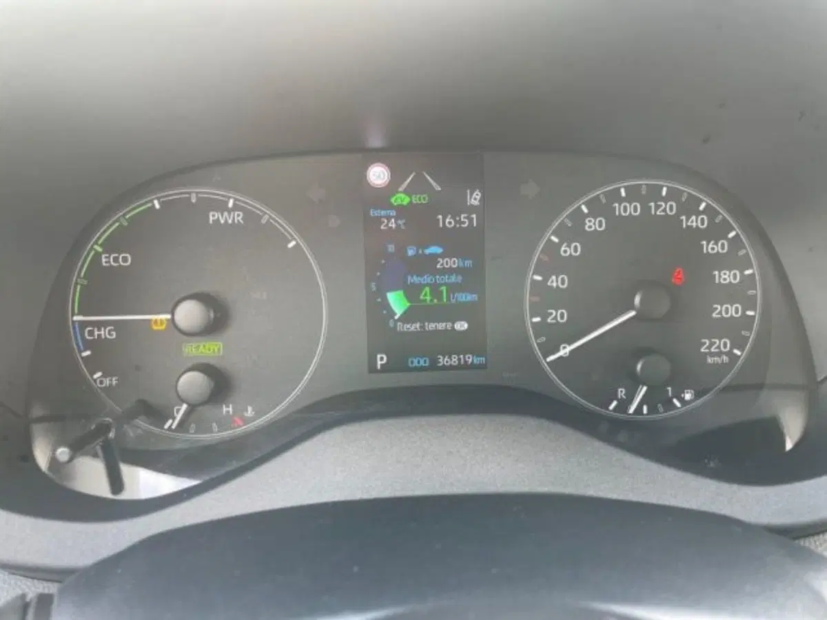 Toyota Yaris usata a Vercelli (9)