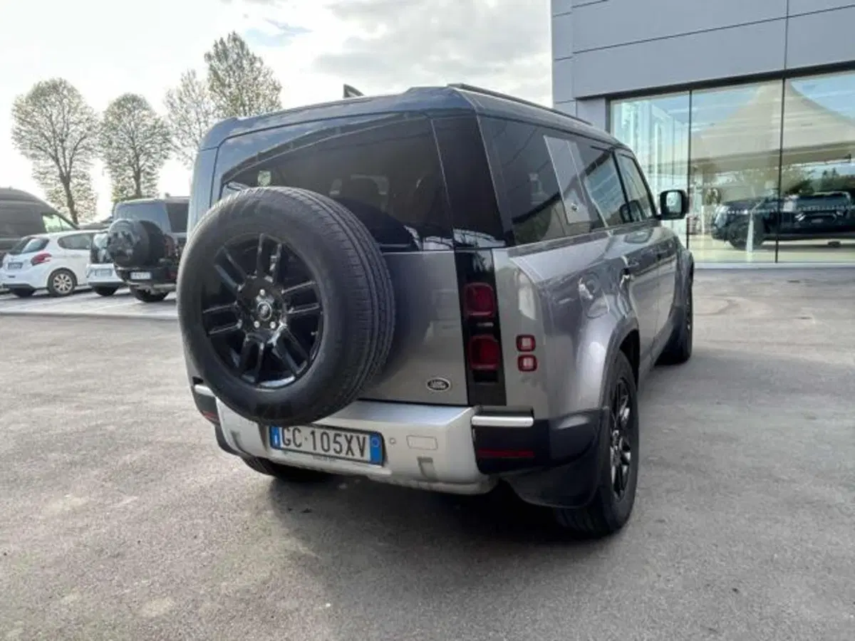 Land Rover Defender usata a Lucca (6)