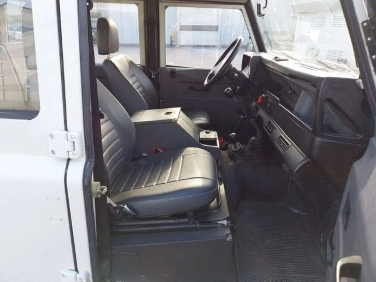 Land Rover Defender usata a Firenze (10)