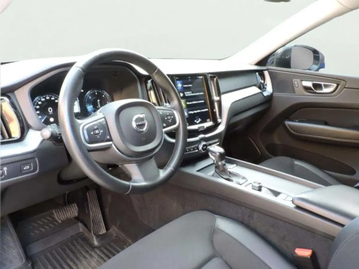 Volvo XC60 usata a Firenze (15)
