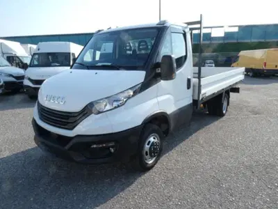 Iveco Daily Telaio 35C14 BTor 2.3 HPT PC-RG Cabinato del 2023 usata a Castegnato