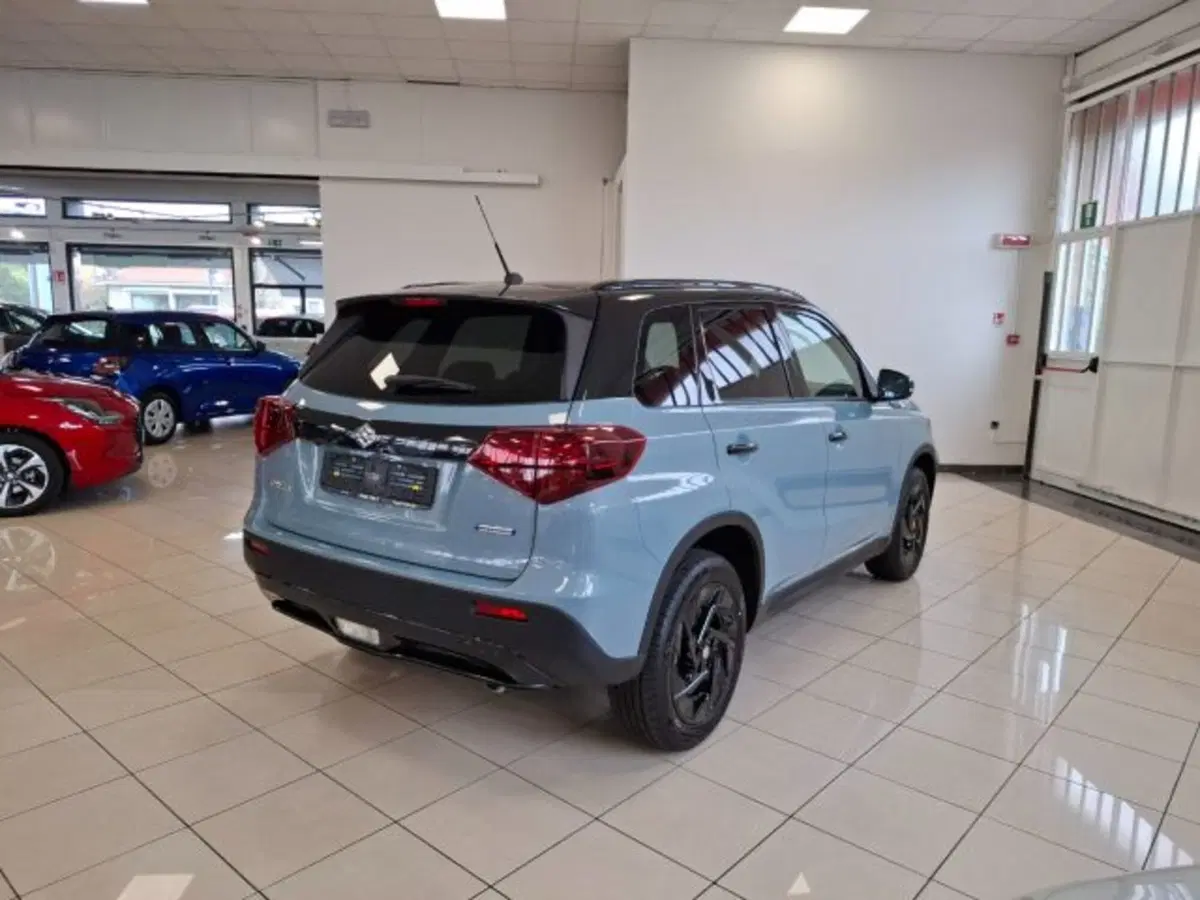 Suzuki Vitara nuova a Reggio Emilia (5)