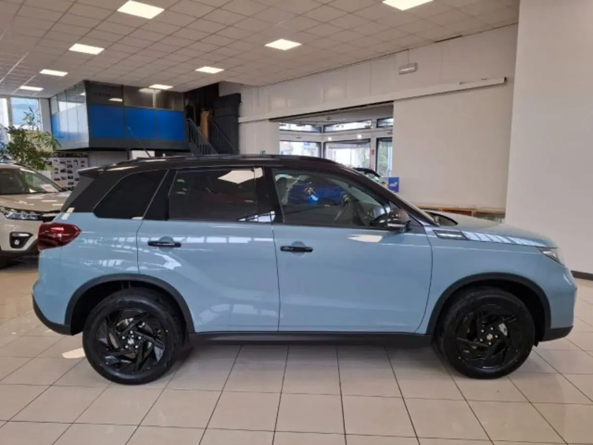 Suzuki Vitara nuova a Reggio Emilia (6)