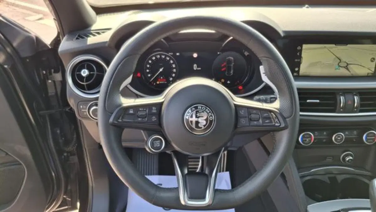 Alfa Romeo Stelvio usata a Padova (10)