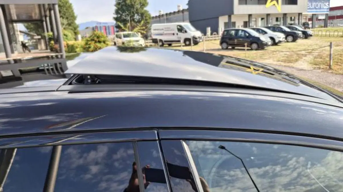 Alfa Romeo Stelvio usata a Padova (6)
