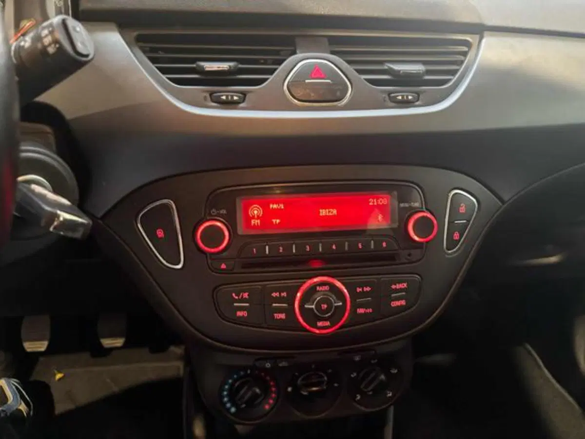 Opel Corsa usata a Caserta (11)