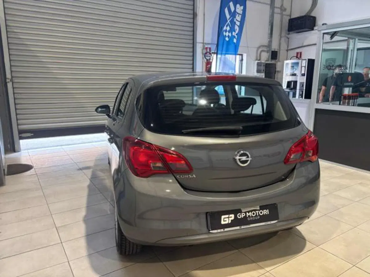 Opel Corsa usata a Caserta (7)