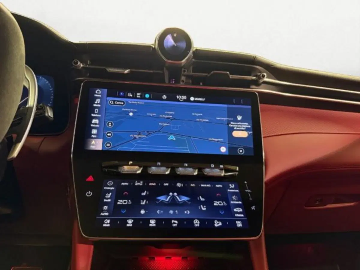 Maserati Grecale nuova a Udine (13)