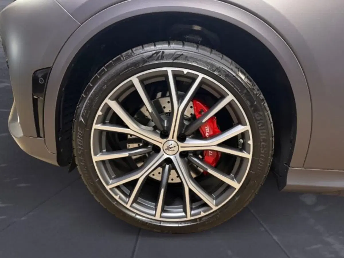 Maserati Grecale nuova a Udine (14)