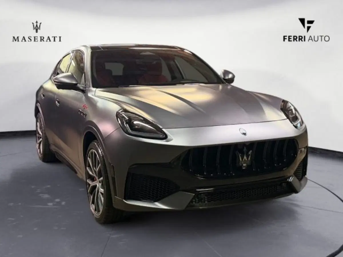 Maserati Grecale nuova a Udine (4)