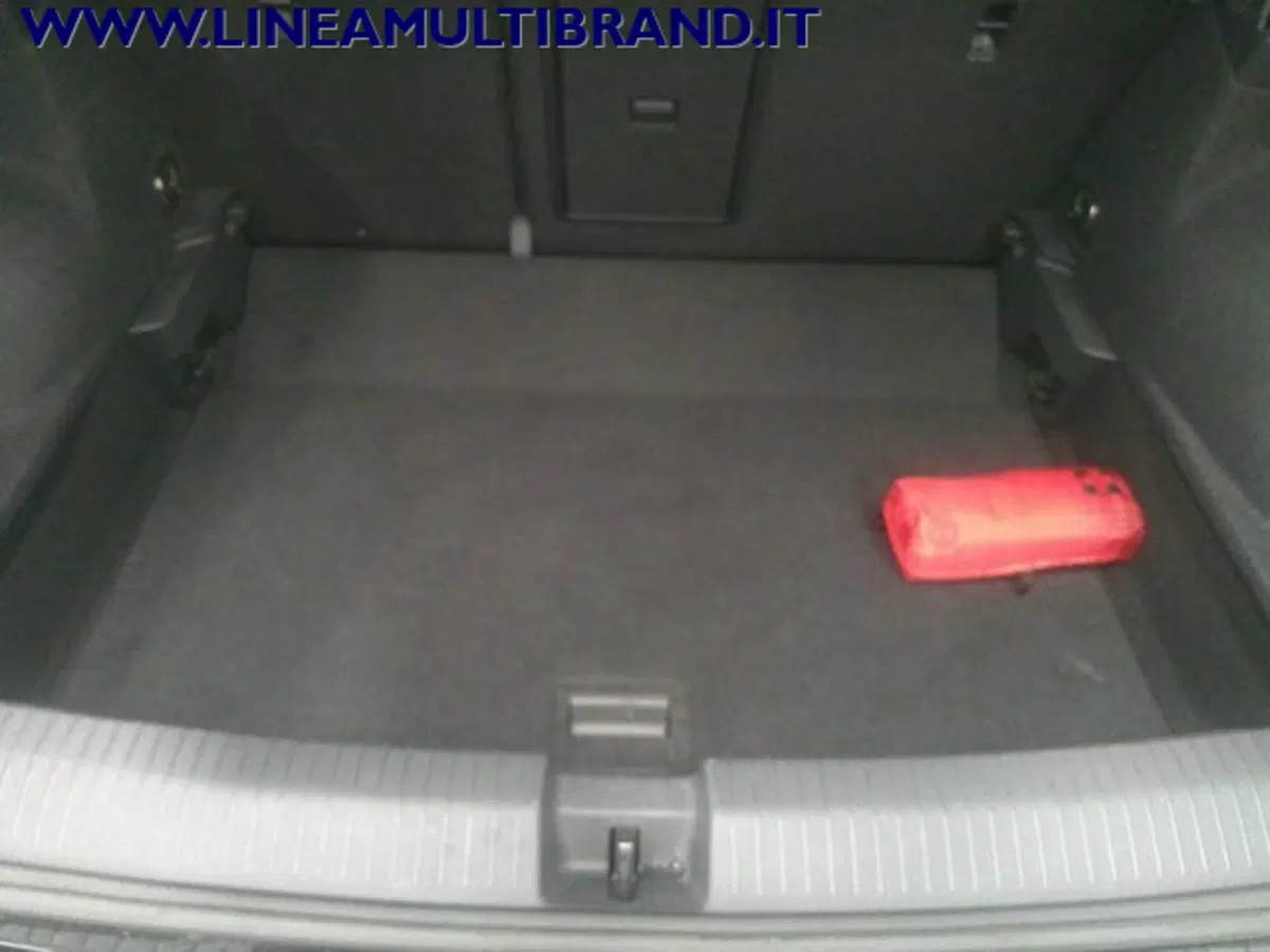 Volkswagen T-Roc usata a Piacenza (6)