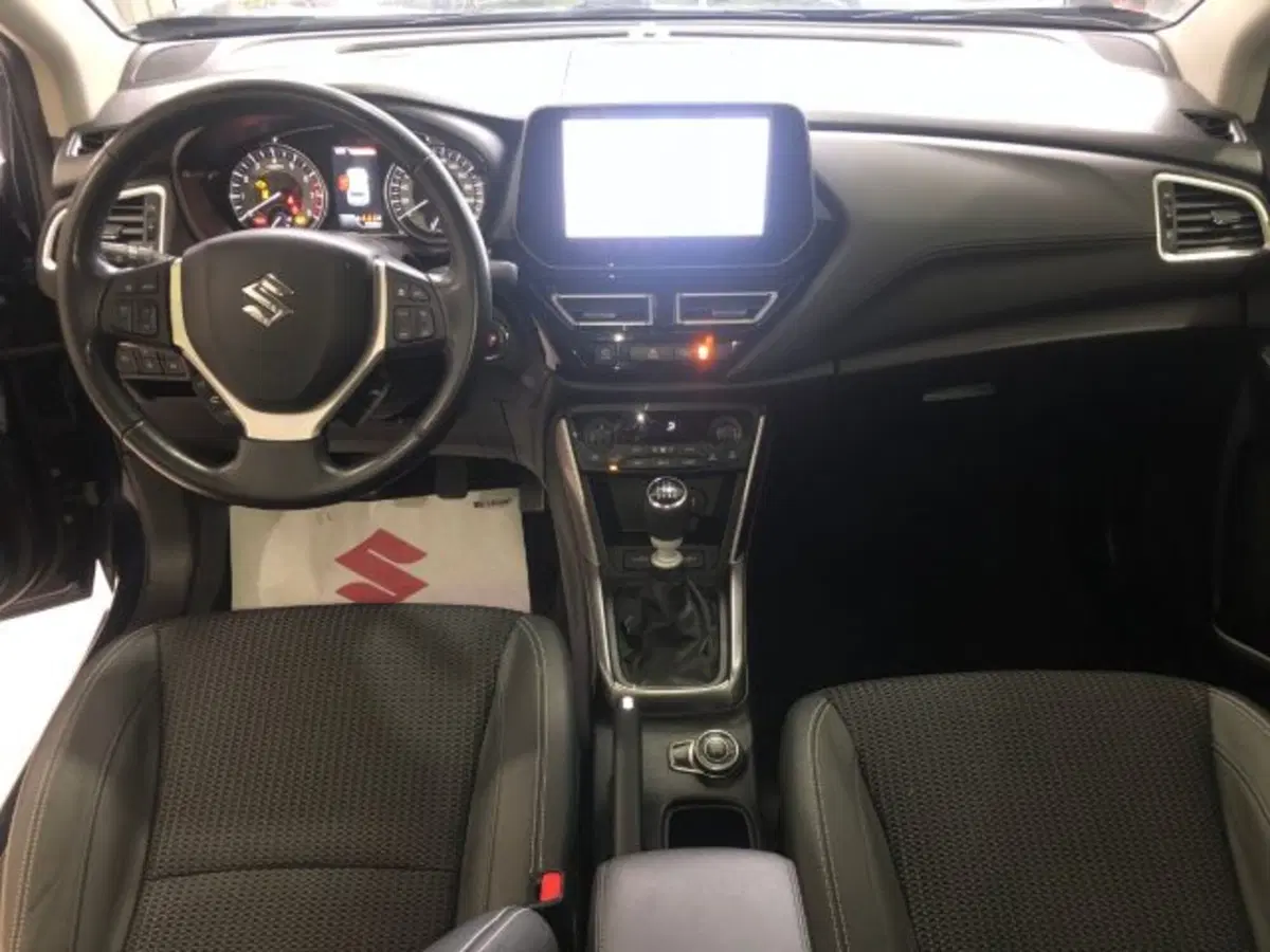 Suzuki S-Cross usata a Torino (10)