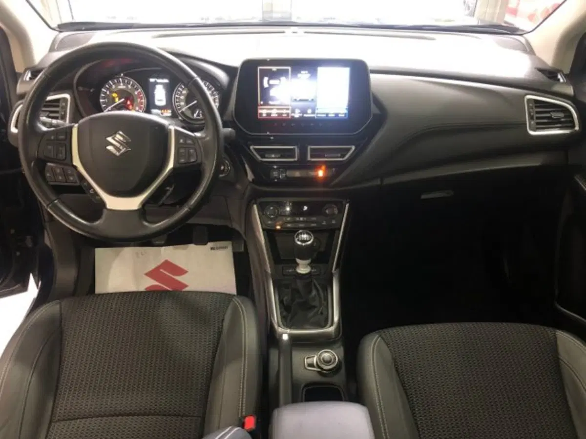 Suzuki S-Cross usata a Torino (11)