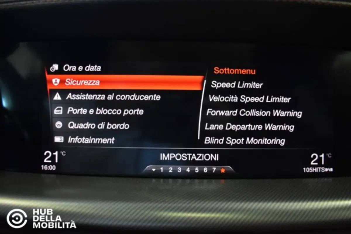 Alfa Romeo Stelvio usata a Perugia (18)