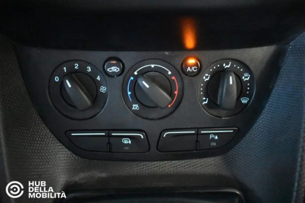 Ford Transit Connect Furgone usata a Perugia (10)