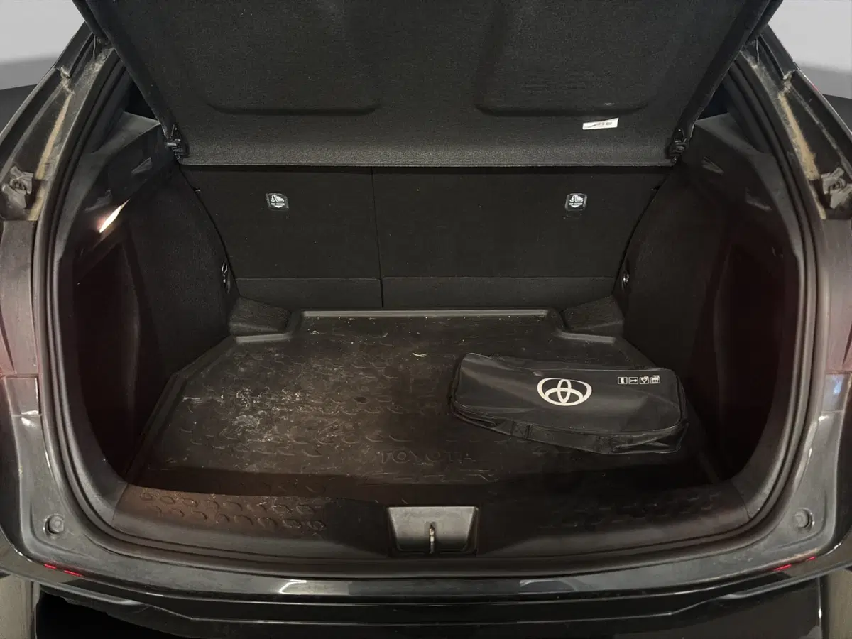 Toyota Toyota C-HR usata a Genova (17)