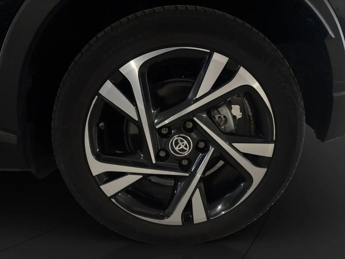 Toyota Toyota C-HR usata a Genova (18)