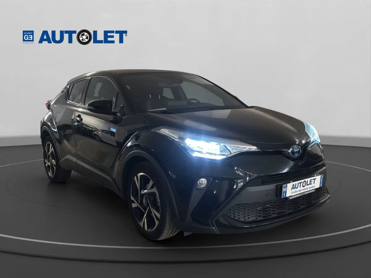 Toyota Toyota C-HR usata a Genova (3)