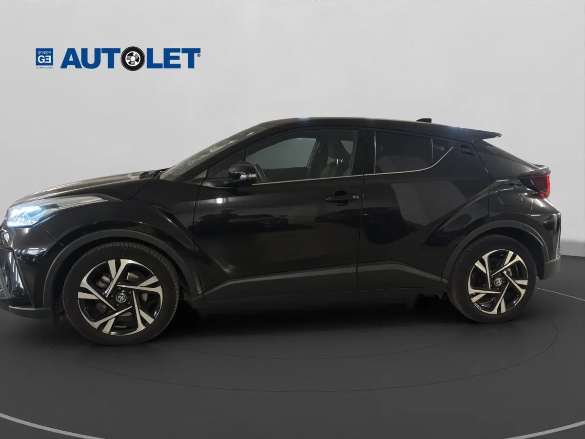 Toyota Toyota C-HR usata a Genova (5)