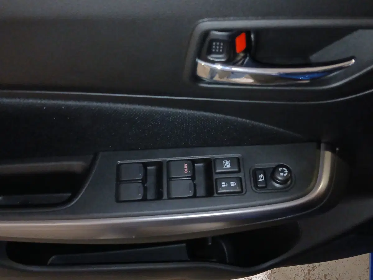 Suzuki Swift usata a Genova (12)