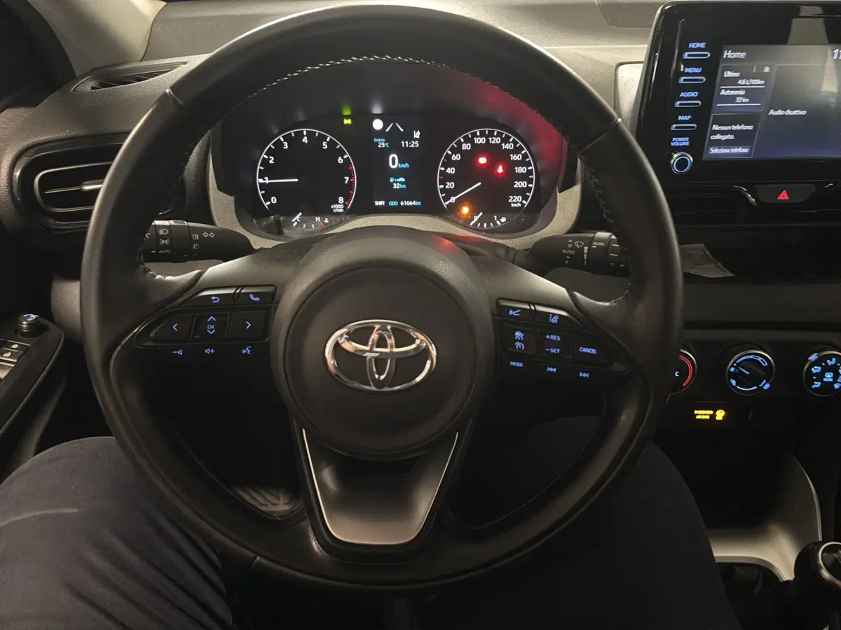 Toyota Yaris usata a Genova (14)