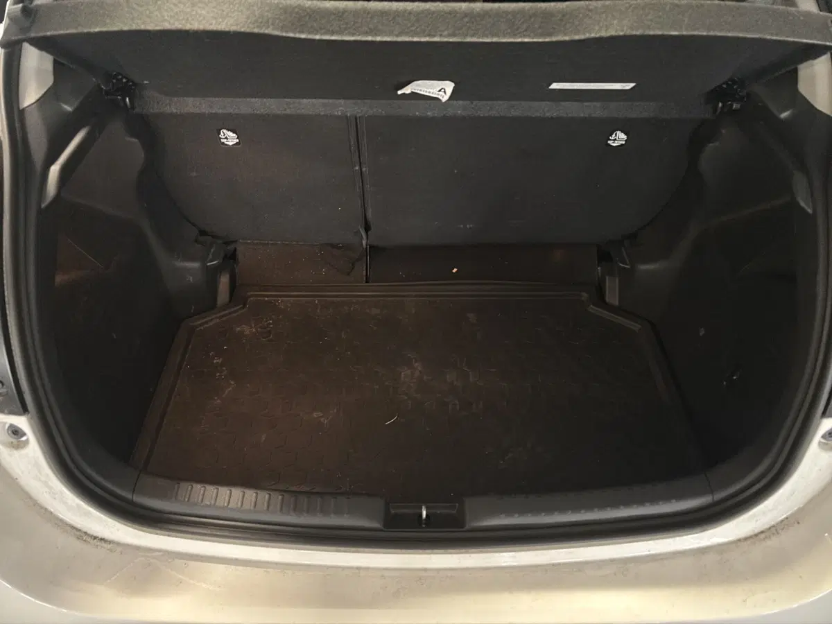 Toyota Yaris usata a Genova (17)