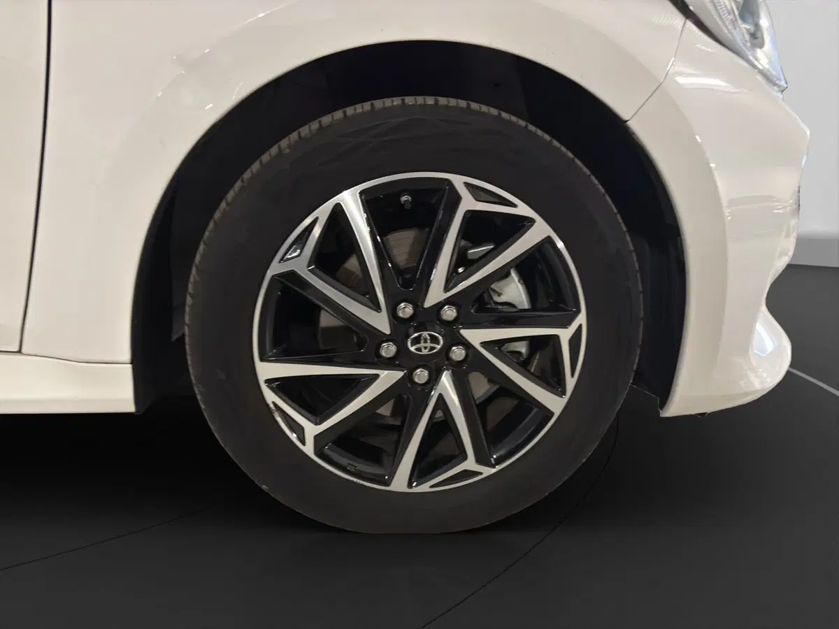 Toyota Yaris usata a Genova (18)