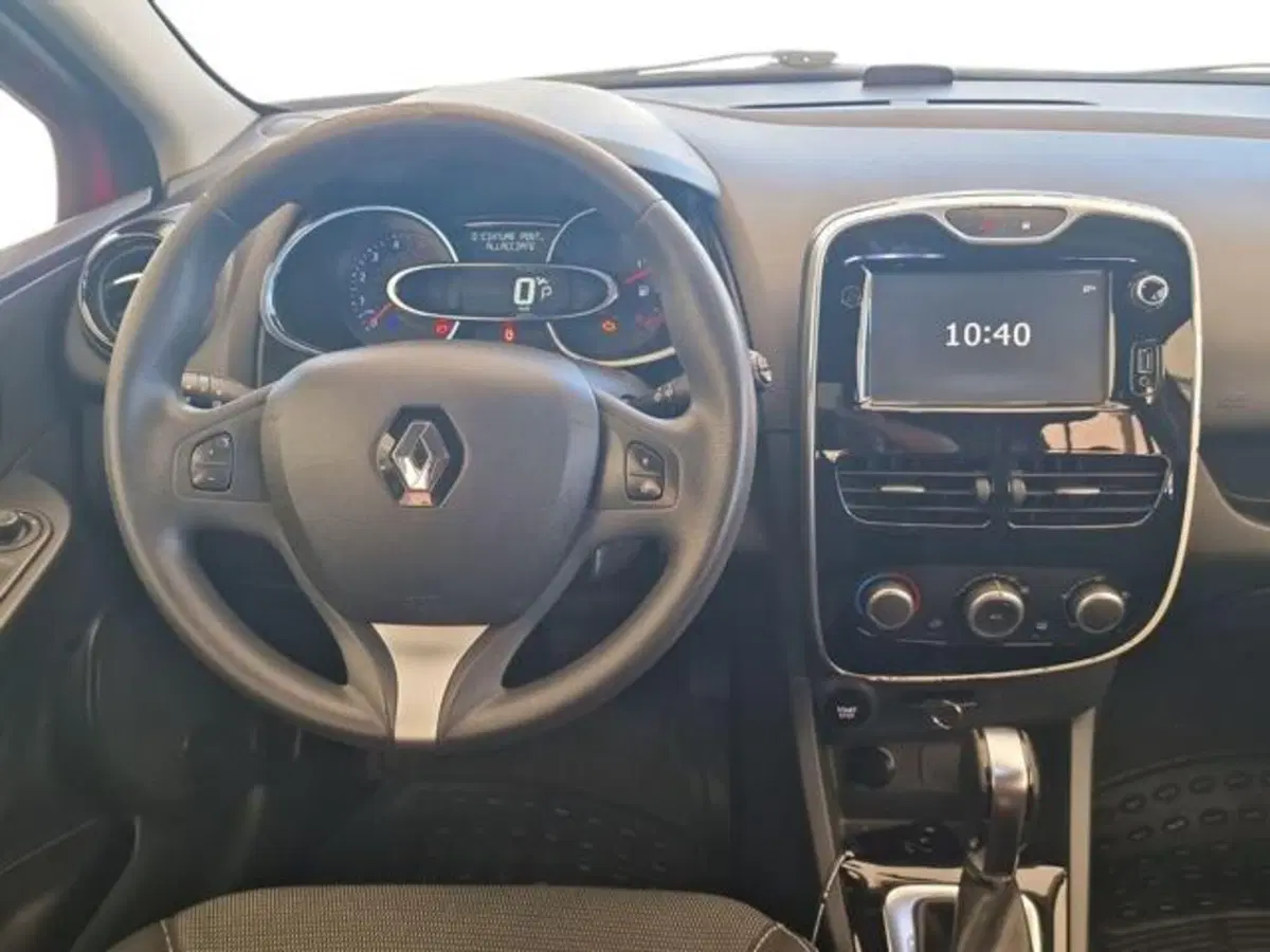 Renault Clio usata a Salerno (10)