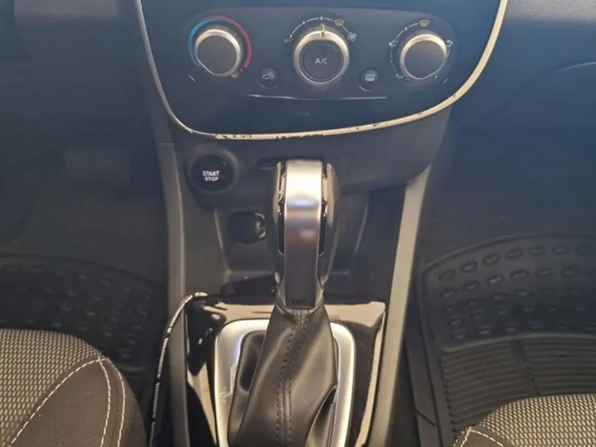 Renault Clio usata a Salerno (18)