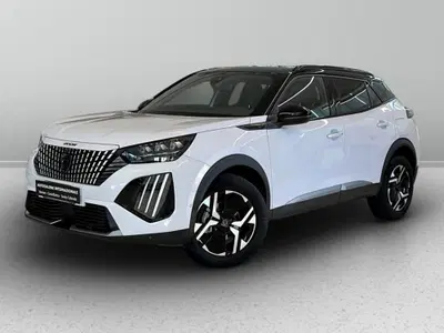 Peugeot 2008 1.2 puretech GT s&s 130cv eat8 del 2024 usata a Varese